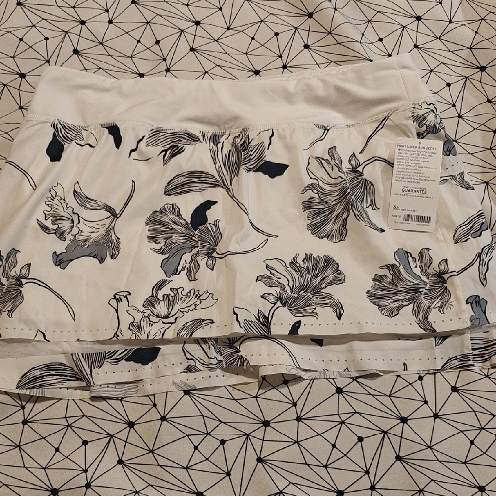 Floral Print Women's Skort - Picture 5 of 10